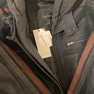 Never worn before Danier Jacket with the original tag on:)